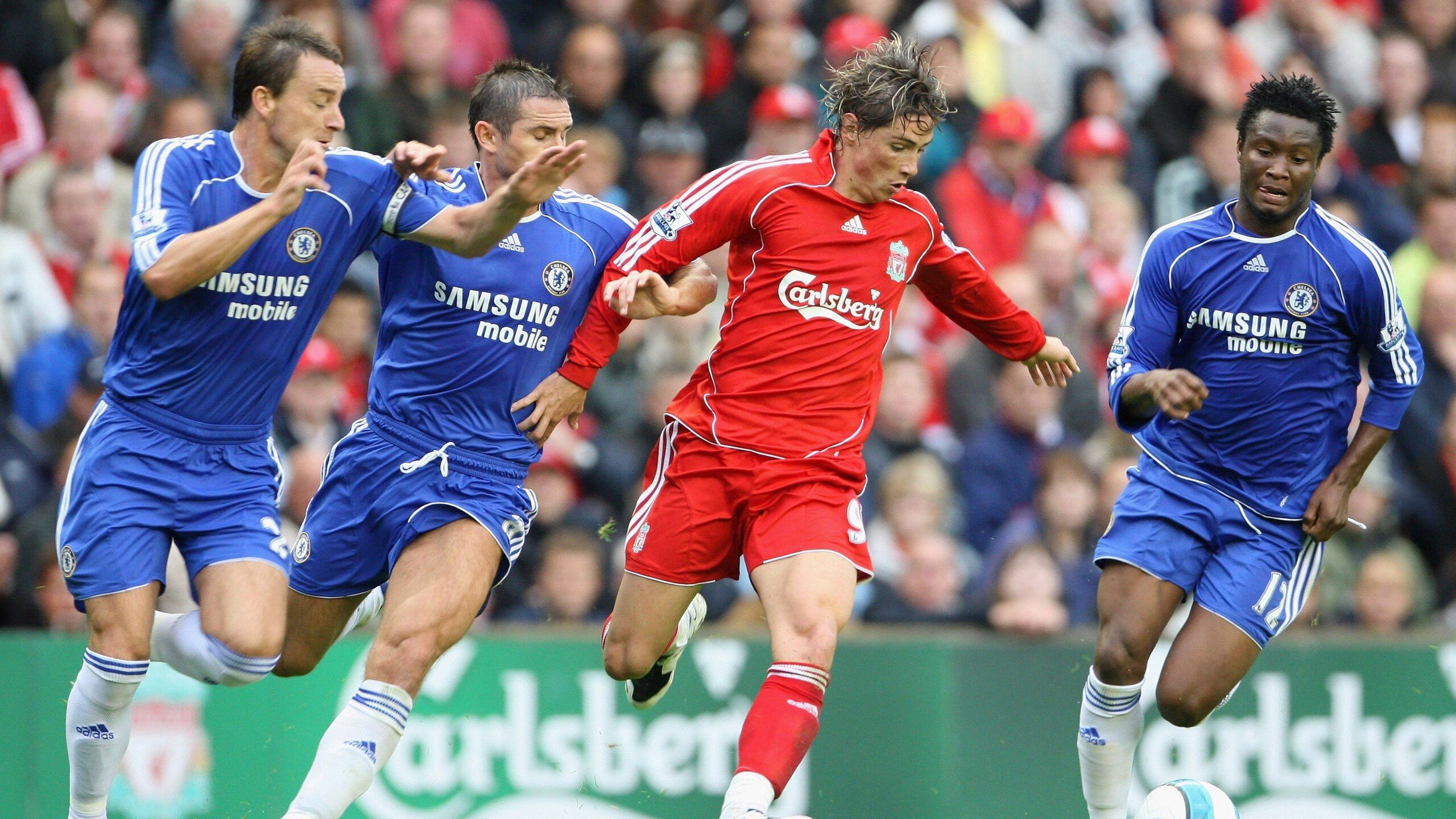 NBA总决赛激战正酣，勇士队逆转取胜扳平大比分