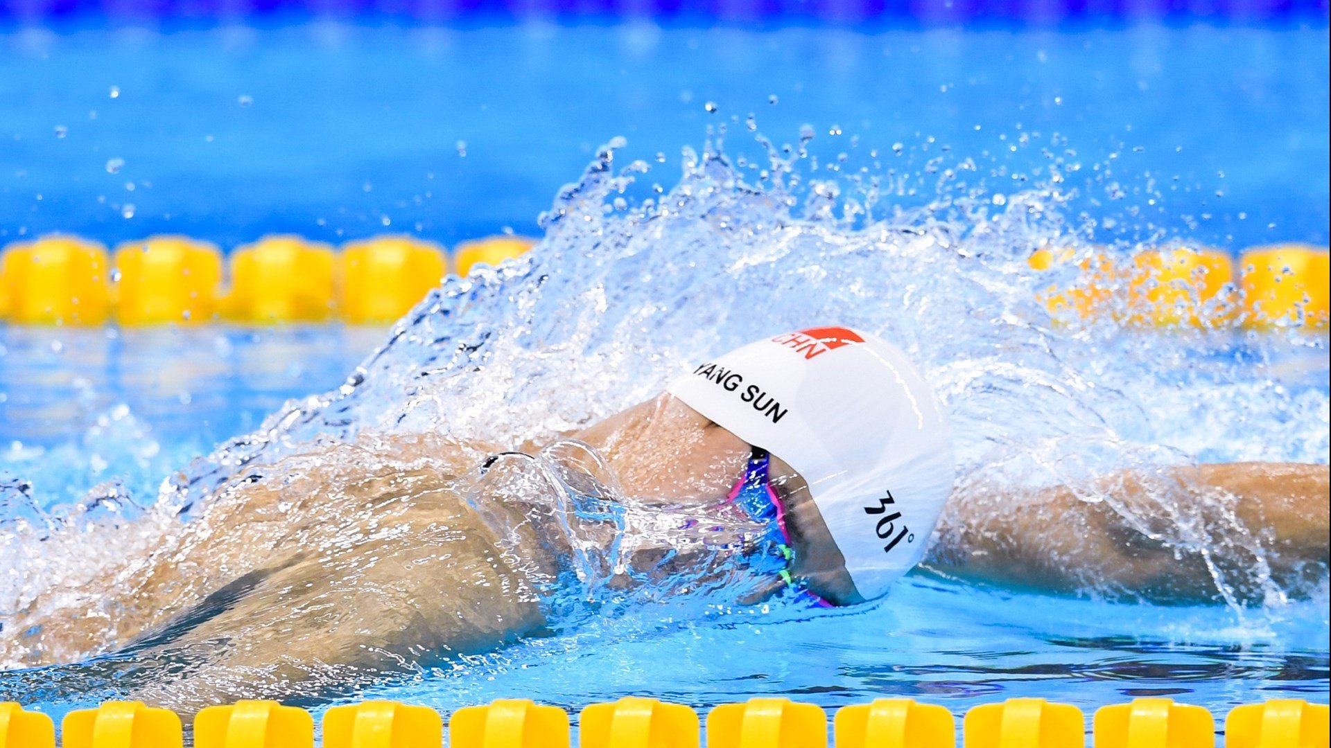 米博体育官方网站：亚洲田径锦标赛跳远项目惊现黑马，新星李明以8米32夺冠